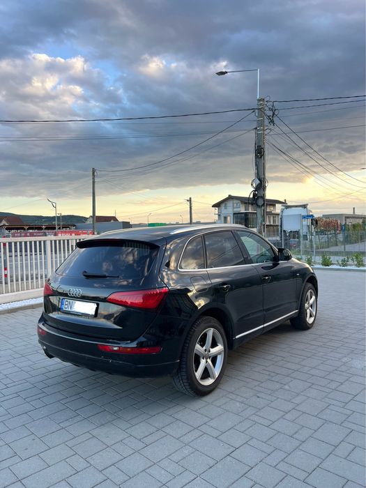 Vand Audi Q5 Facelift pachet S-line int-ext 2.0TDI 177cp 2014