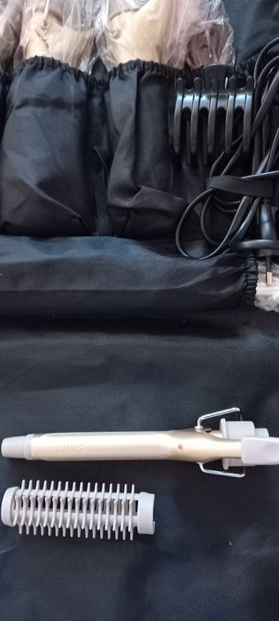 Продавам маша Philips