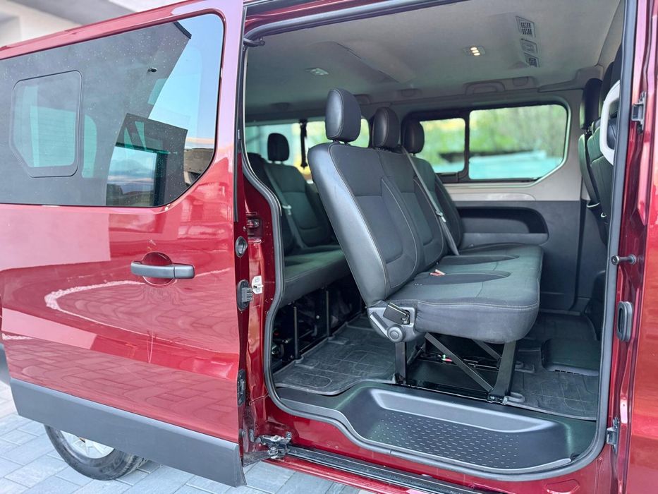 Renault Trafic 2022 Model Lung / 8+1 locuri / 2.0 diesel