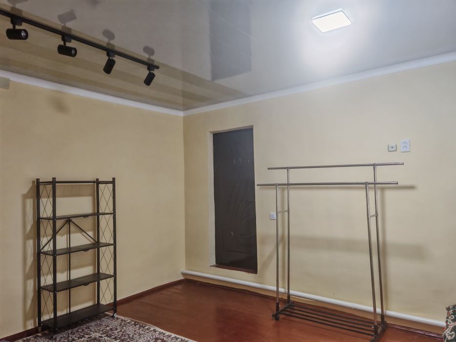 Сдаётся комната в частном доме 800000.