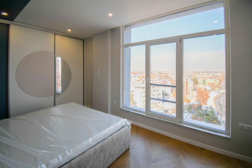 Дава се под наем Тристаен апартамент в София, Витоша - 105 кв.м за 950 € - Снимка #3