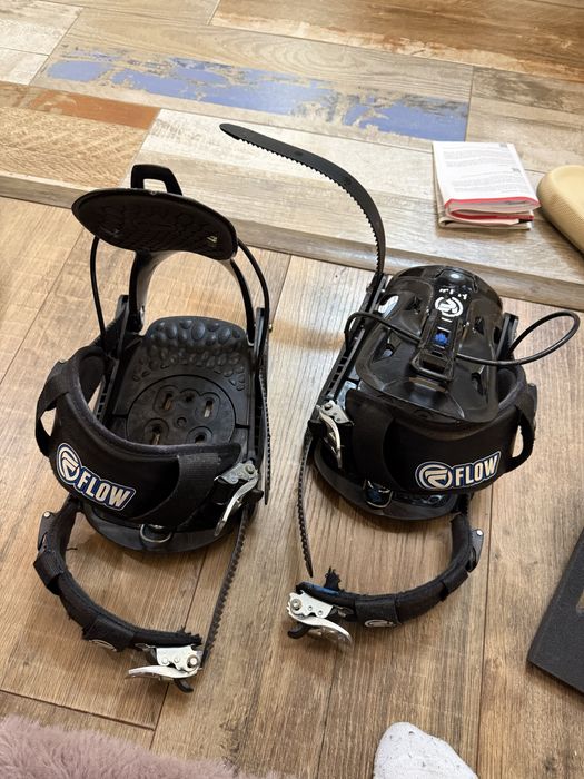 Snowboard bindings Flow evolve автомати за сноуборд