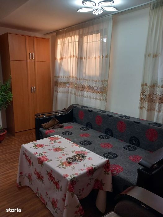 Vânzare casa și teren Văcărești-Dambovita