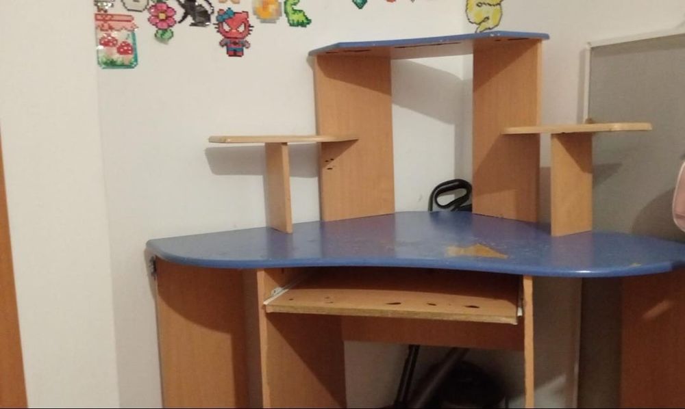 Компьютерный стол угловой