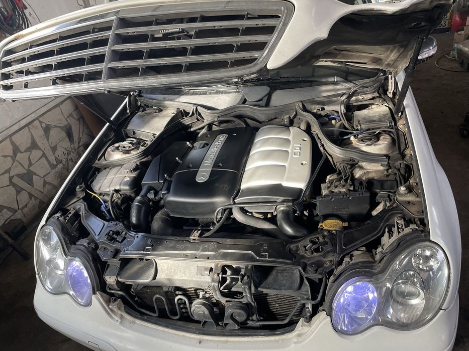 Mercedes benz w203