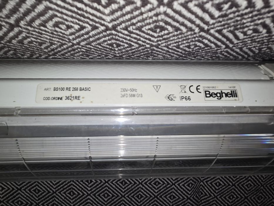 Corp iluminat pemtru 2 tuburi de neon, 150 cm