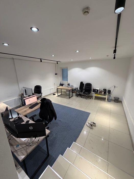 Аренда офис вдоль дороги 38кв.м. РИЭЛТОРОВ ПРОСЬБА НЕ БЕСПОКОИТЬ!!!