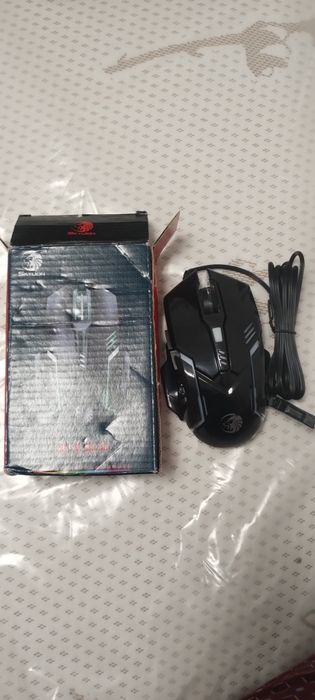 Vand 2 mouse-uri cu fir, noi