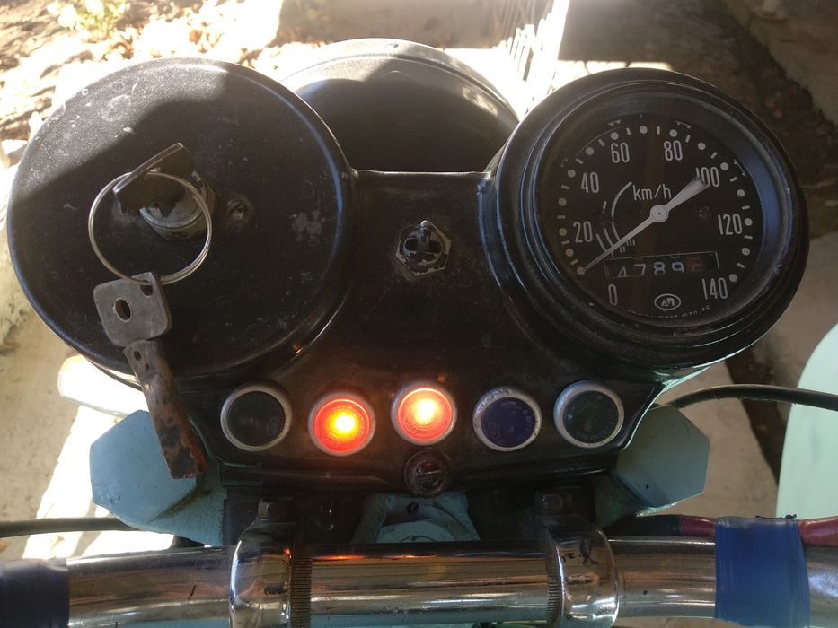 Срочна продаю  Урал.