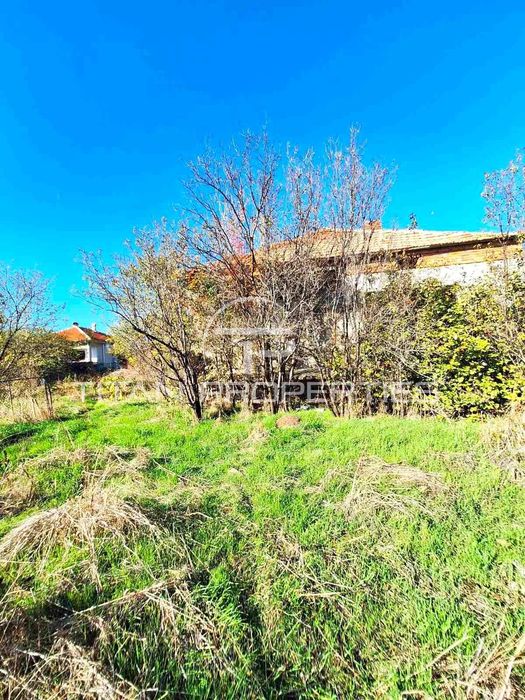 Едноетажна къща в село Беловица