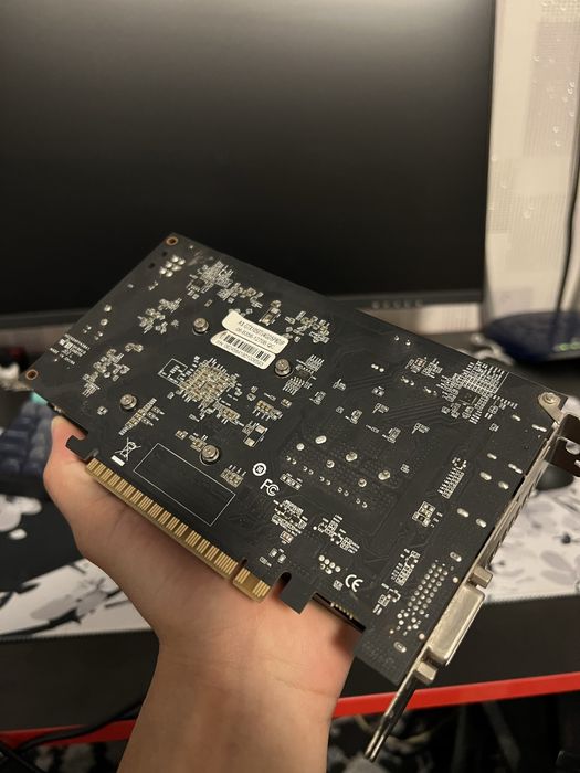 Продам GTX 1050 Ti 4GB AXLE