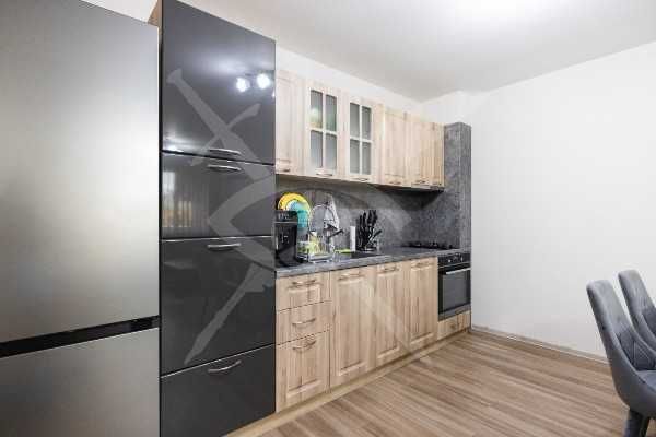 Продава се Тристаен апартамент в Пловдив, Коматево - 133 кв.м за 843 €/кв.м - Снимка #1