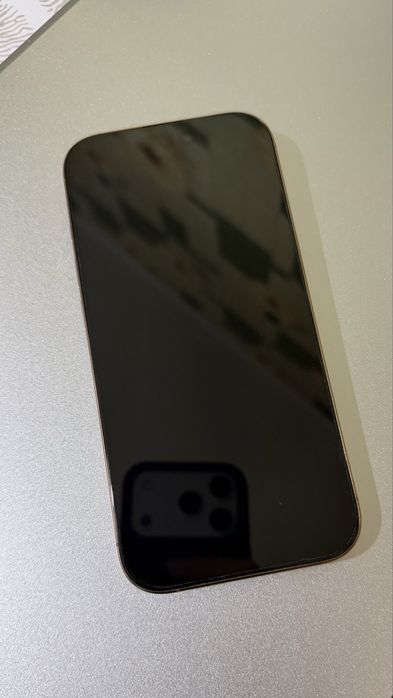 Продам Айфон 16 про