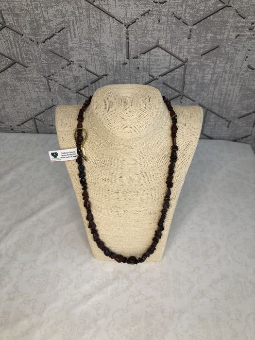 Бусы из разных натуральных камней