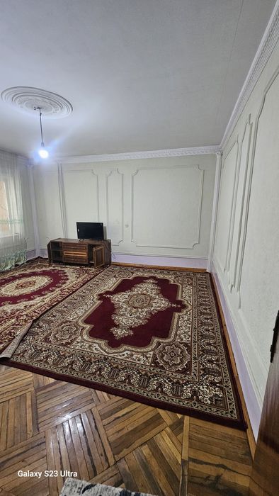 Аренда чорсу версал туйхона олдида 2.хонали оилага берилади