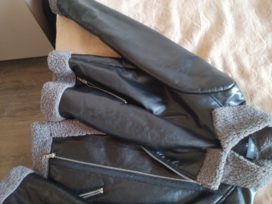 Продам кожанную дубленку б/у