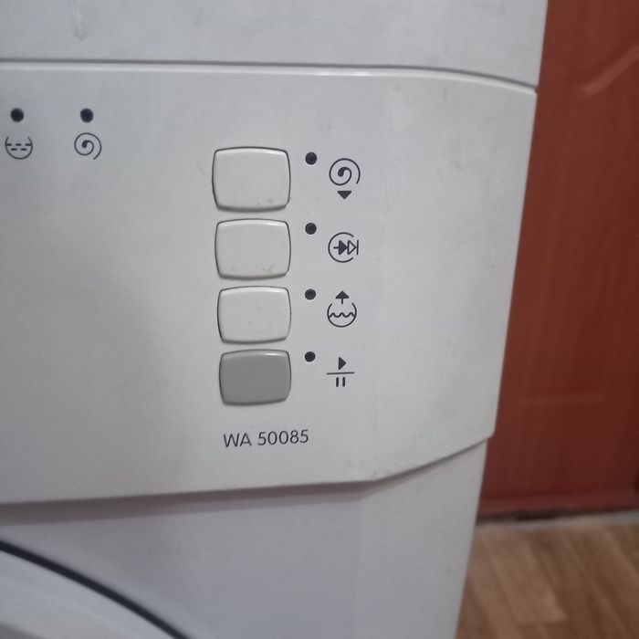 Продам стиральную машинку