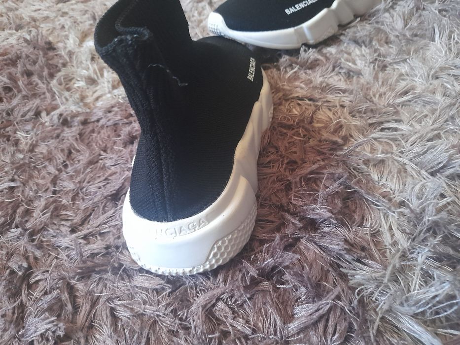 Adidasi Balenciaga spped trainer..