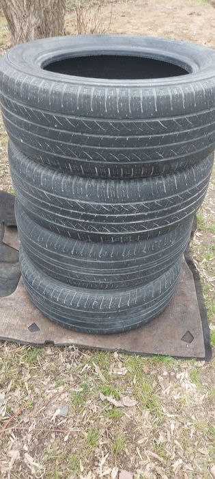 Продам комплект шин на 17
