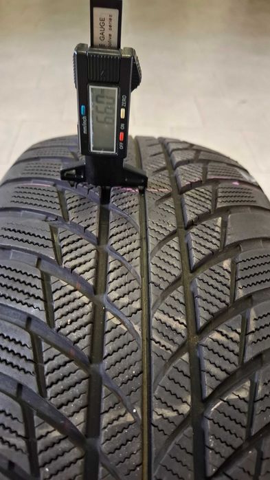 Зимна гума Bridgestone 225 50 17 RFT