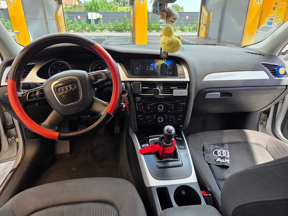 Audi a4 2011.