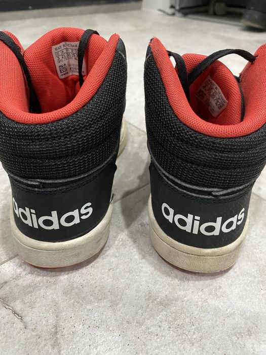 Продам кроссовки Adidas детские