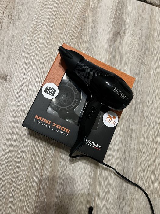 Професионален мини сешоар