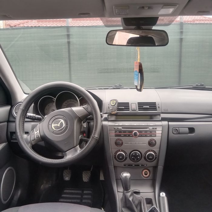 Ofer spre vânzare Mazda 3