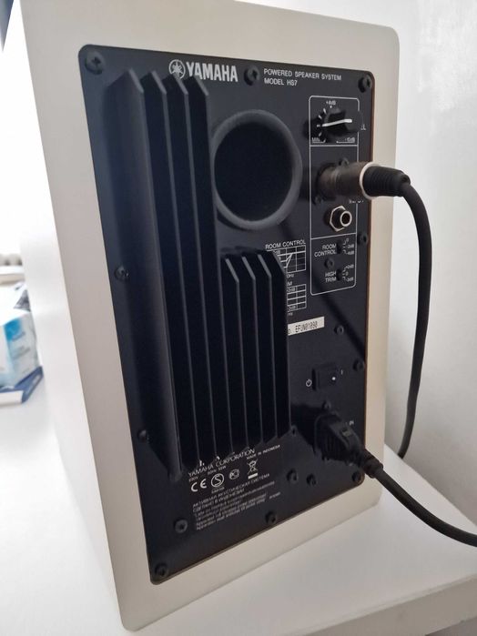 Monitoare yamaha hs7  Yamaha HS8S Subwoofer stative focusrite