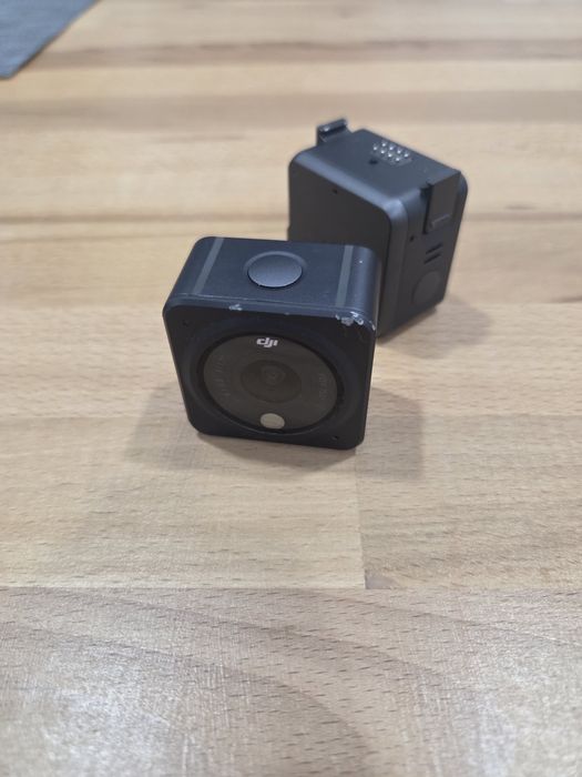 Kit DJI Action 2 Dual-Screen Combo + Card 256GB + Gentuță Hardcase & Ham Piept