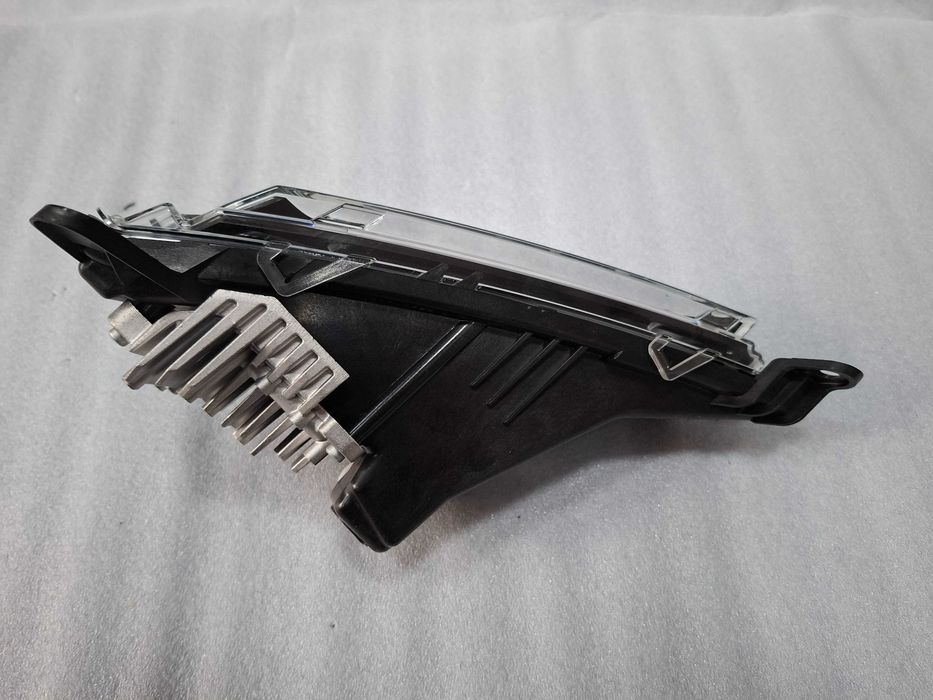 K8D215201BB Нов Ляв Led Халоген DRL Land Rover Discovery Sport EVOQUE