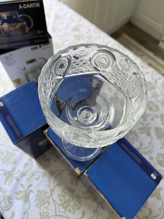 Продам фруктовница и конфетница