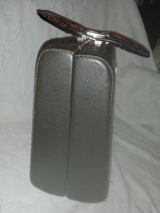 Сумка из натуральной кожи