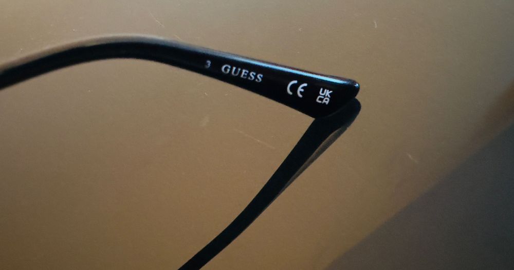 Оригинални  слънчеви очила Guess