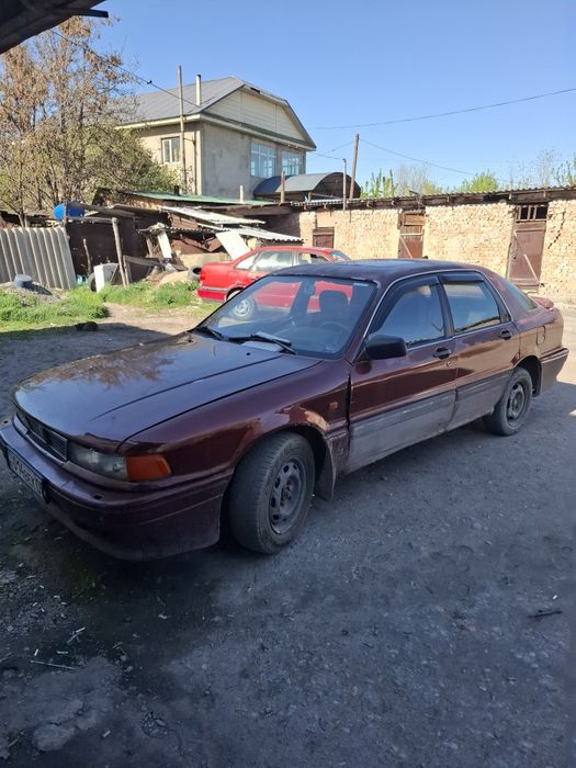 Митсубитси Галант 1991