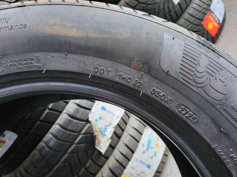215/65/17 MICHELIN 4бр