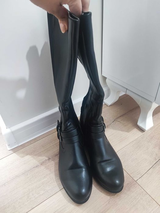 Дамски зимни ботуши