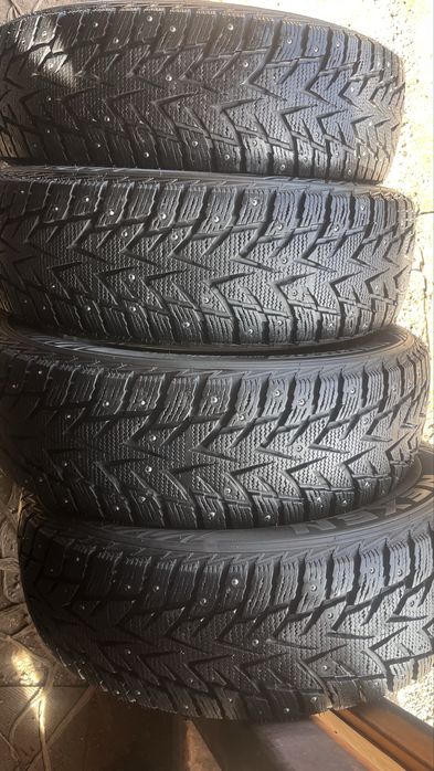 235/65 R17 Nexen 4шт