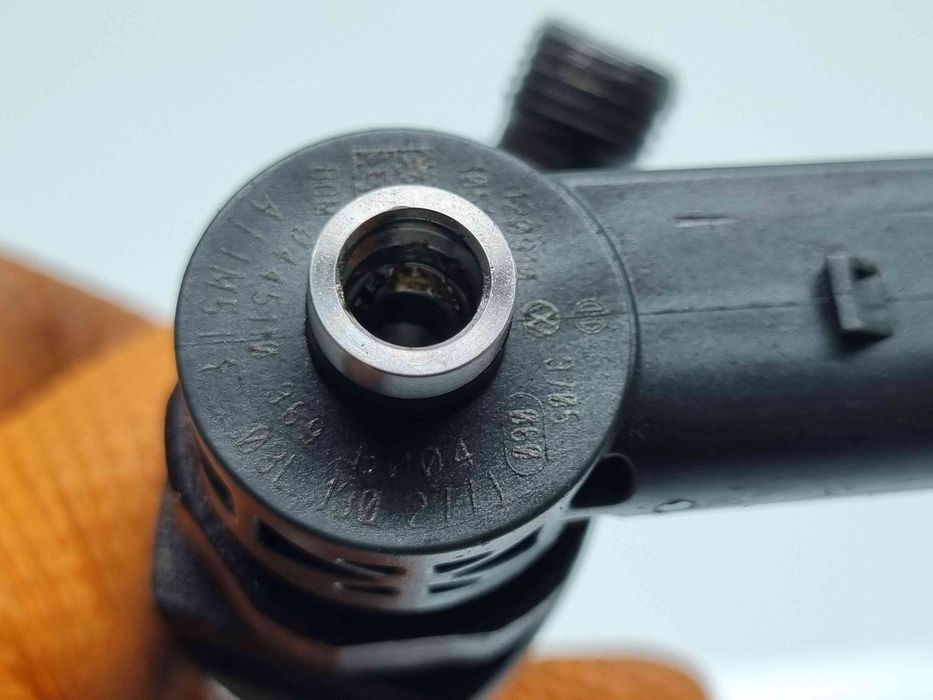 Injector Skoda Octavia 2 (1Z3) [Fabr 2004-2013] 03L130277J 2.0 TDI CJC