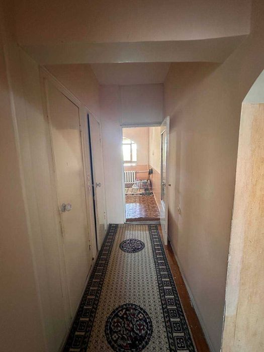 ул.ЯнгиЗамон напр. ЖК Greenwich 3\4\5 Среднее сост. 78м2 Лоджия 2х6