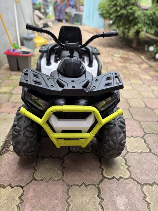 Masina, ATV 4x4 . 113x78x68