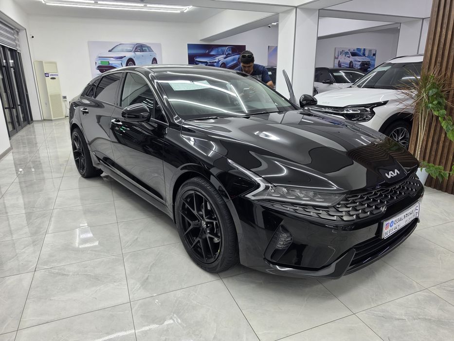 Kia K5 2023 GT line