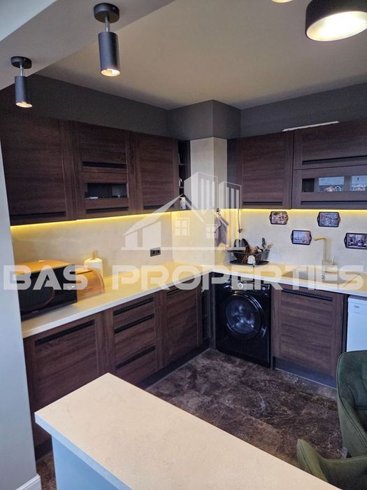 Продава се Тристаен апартамент в София, Надежда 1 - 90 кв.м за 1275 €/кв.м - Снимка #2