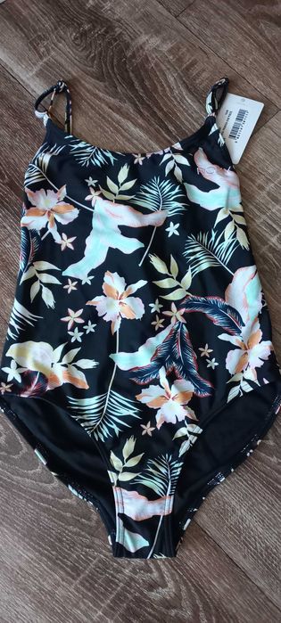 Нови два модела детски бански ROXY