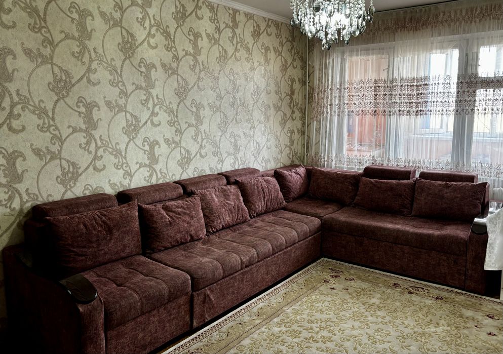 Продаю Диван (трансформер ) раскладывается как кровать