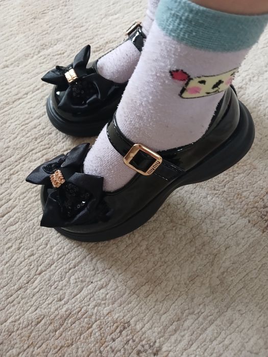 Туфли новые школьные