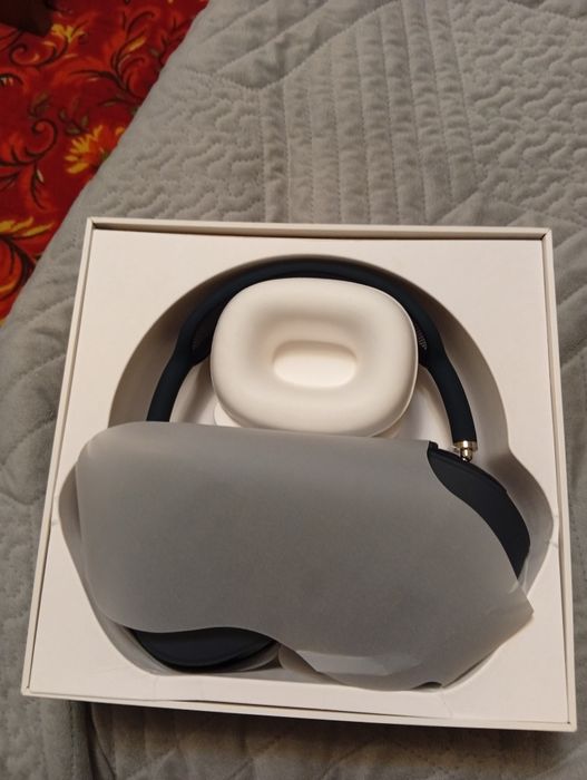 Air Pods Max 1 midnight
