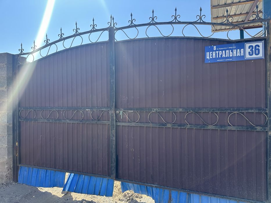 Продам железные ворота размер 4 метра на 2,40