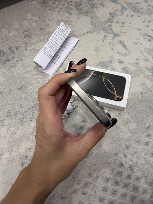 Продам Iphone 16 pro 128гб