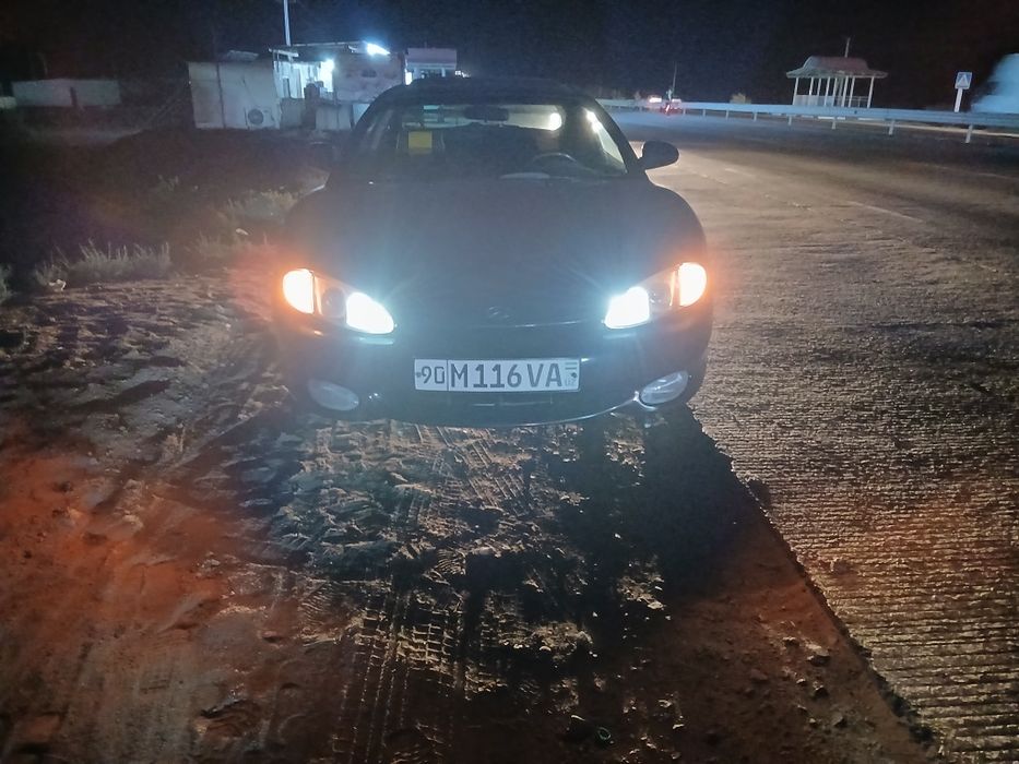 Hyundai Tiburon sportcar